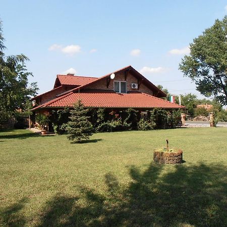 Ferienwohnung Palya Vendeghaz Pusztaszer Exterior foto